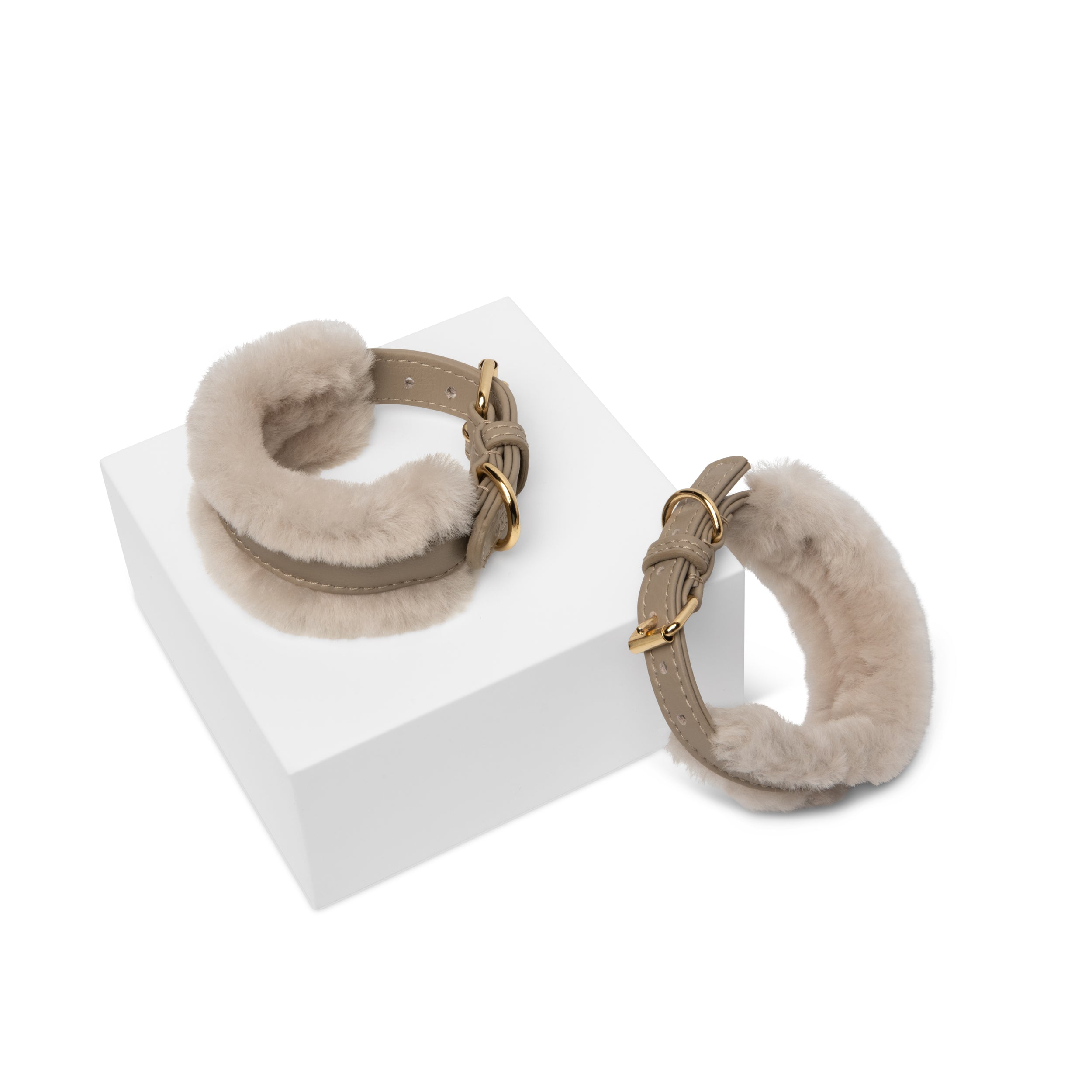 Montone Collar