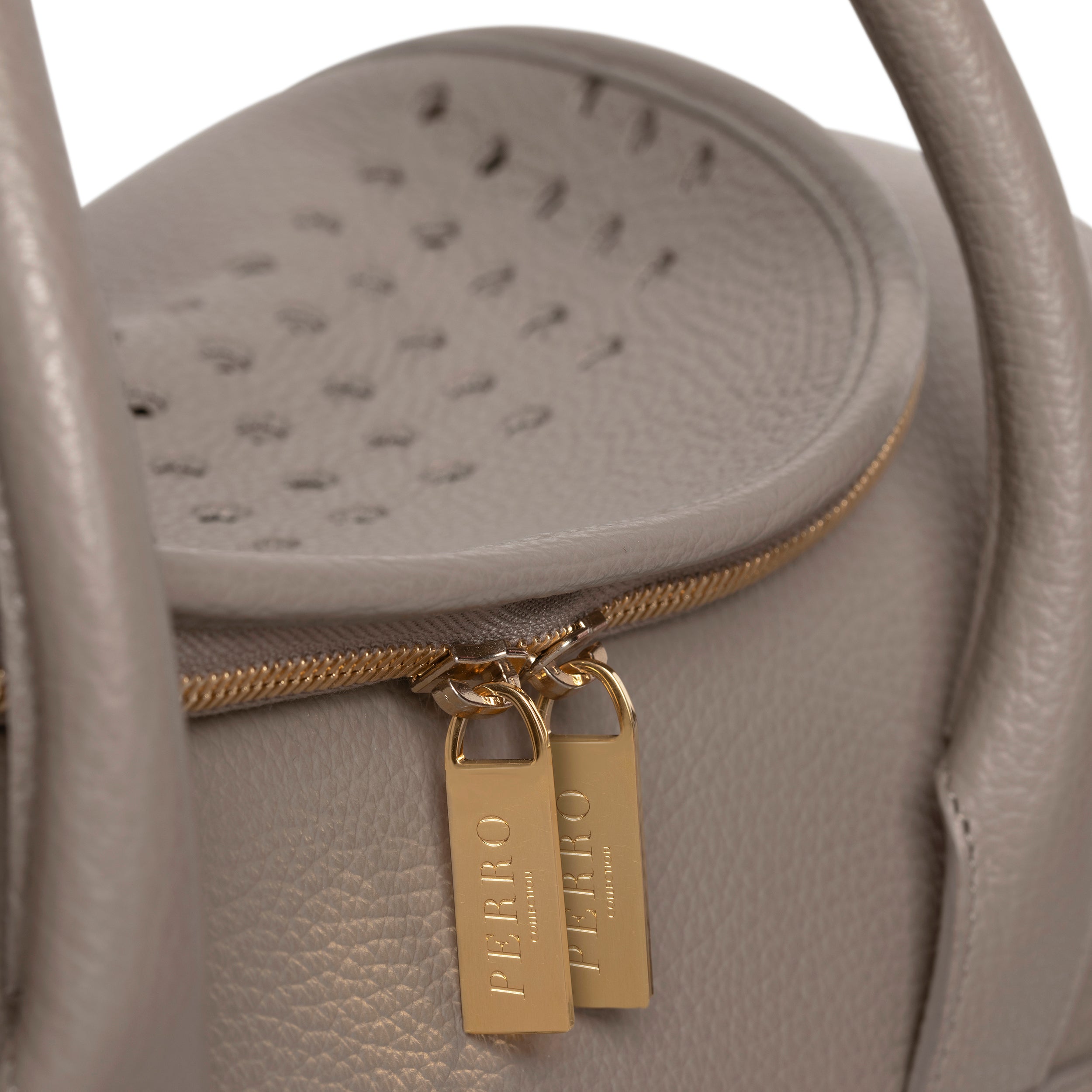 Reistas beige
