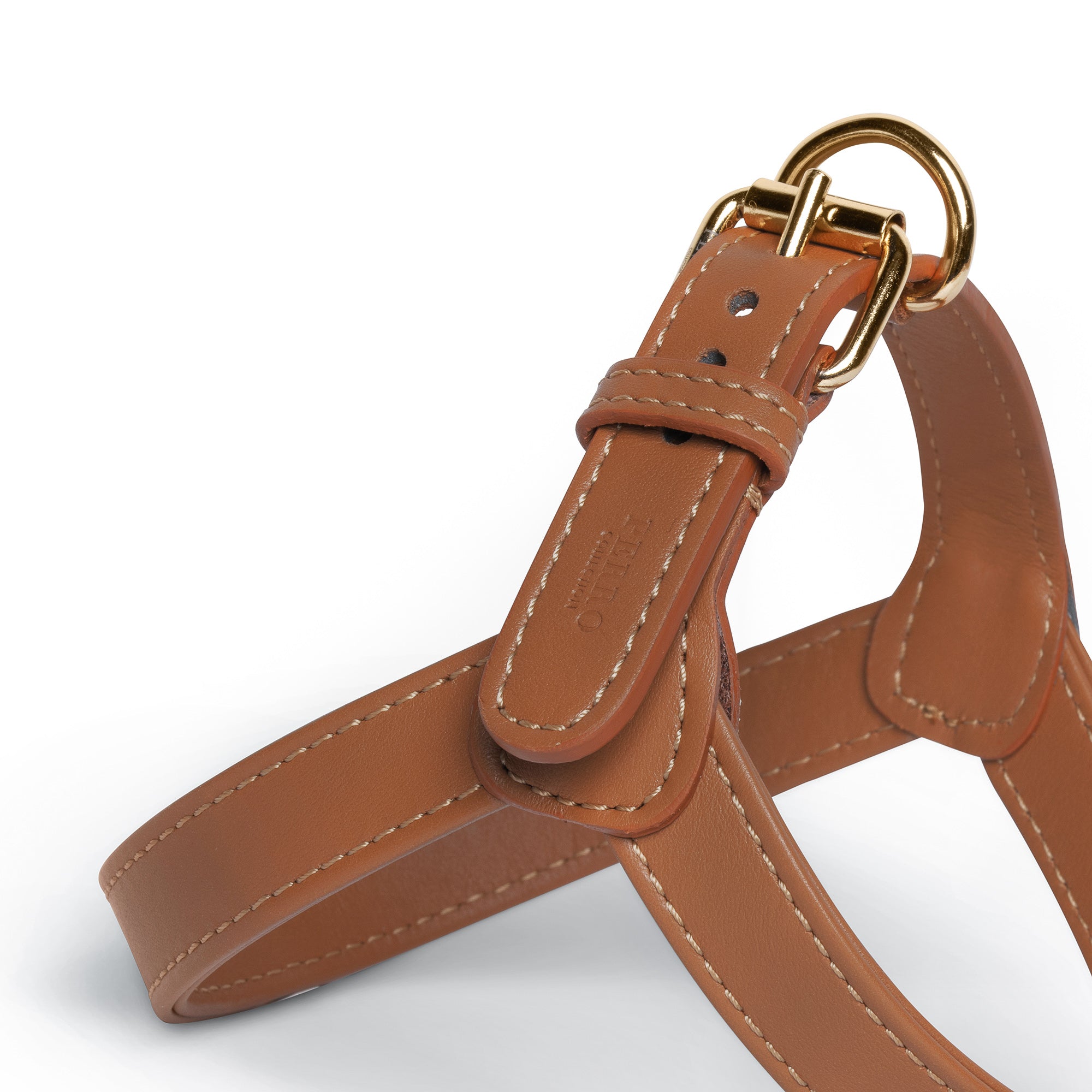 caramel harness crop